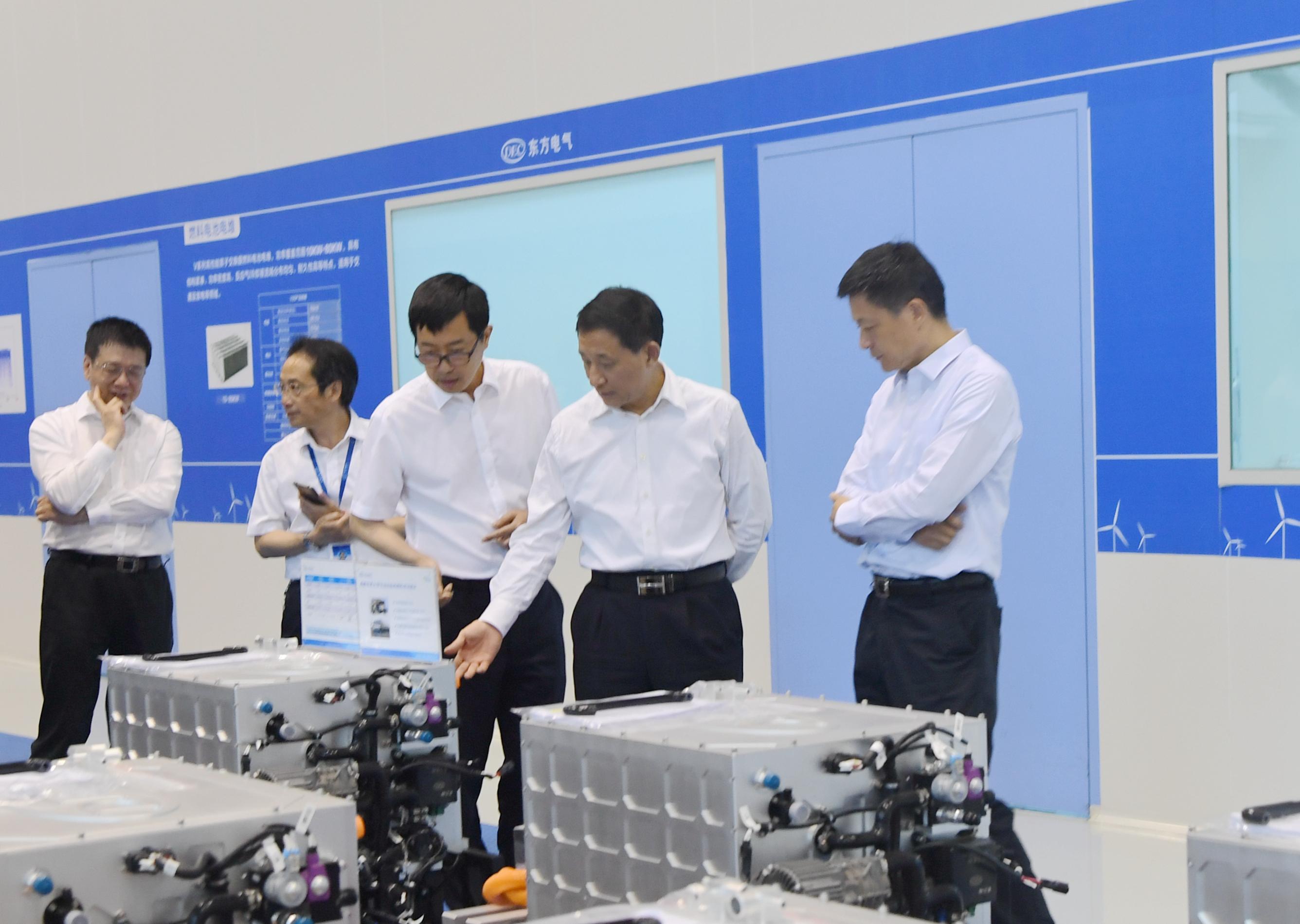 �����ڡ����ʡ����󡢹���ί�����鳤����ҵˢ��